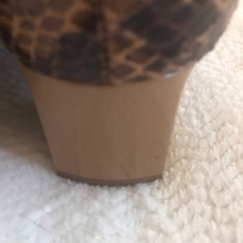 Ellen Tracy Heels - Picture 7 of 8